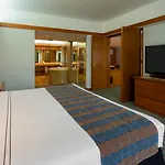 Sonesta Hotel El Olivar